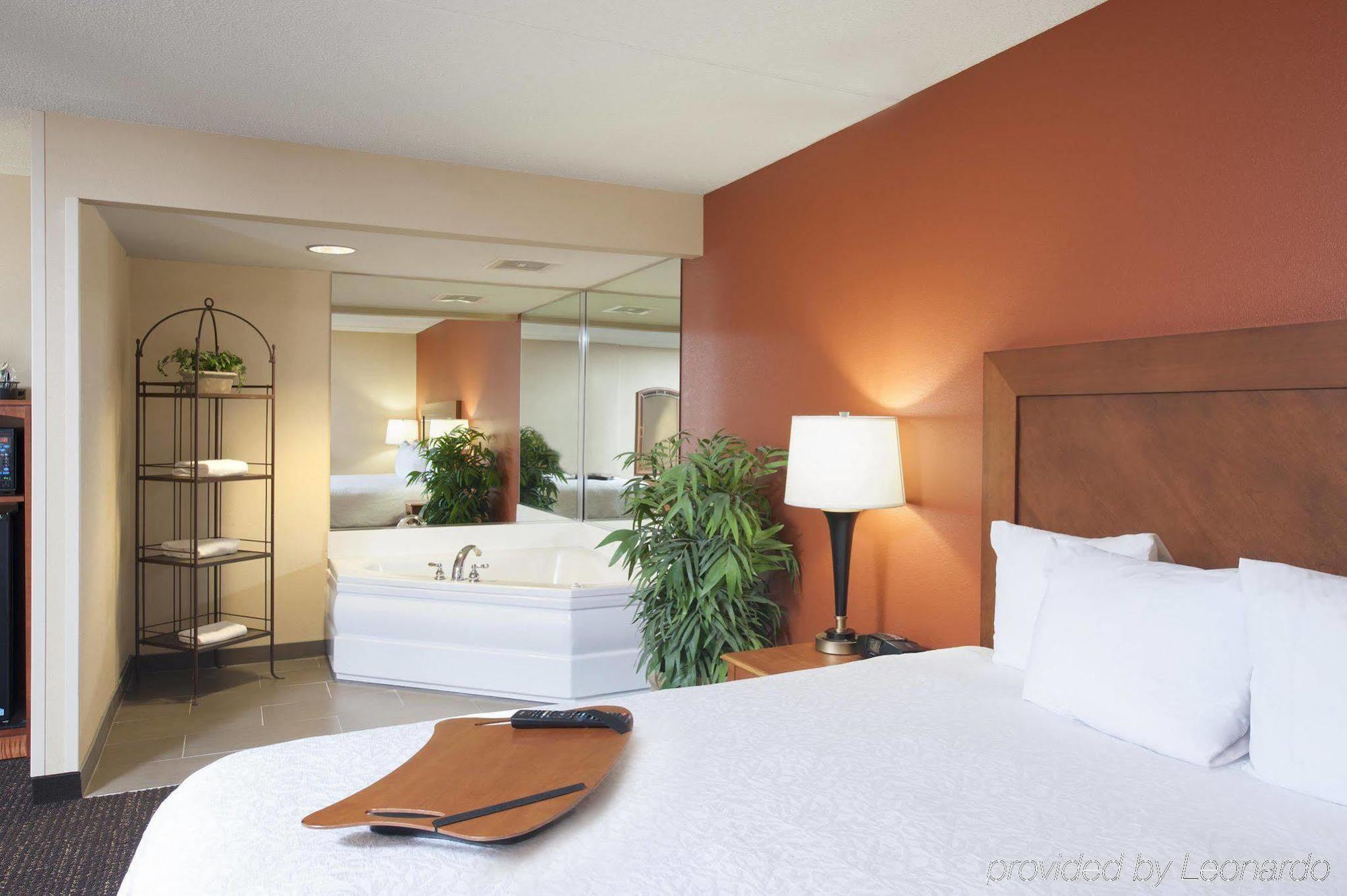 Hampton Inn Muskegon Muskegon Heights Экстерьер фото