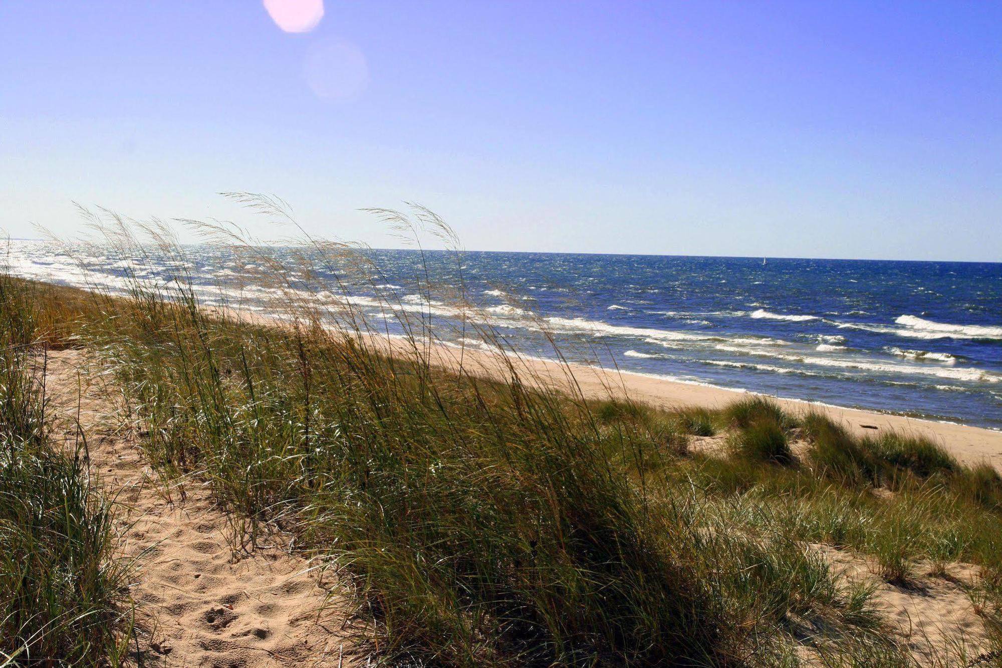 Hampton Inn Muskegon Muskegon Heights Экстерьер фото